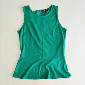Banana Republic XS Green Sleeveless Peplum Knit Top Zipper‎ Back Blouse